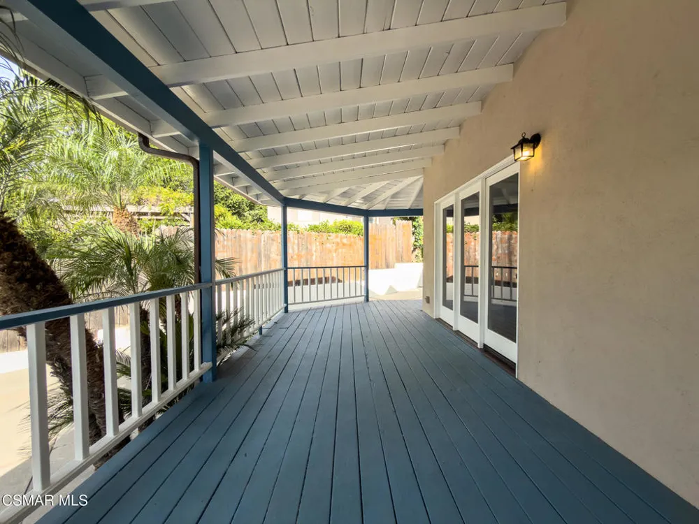 3932 Mayfield Avenue Glendale, CA 91214