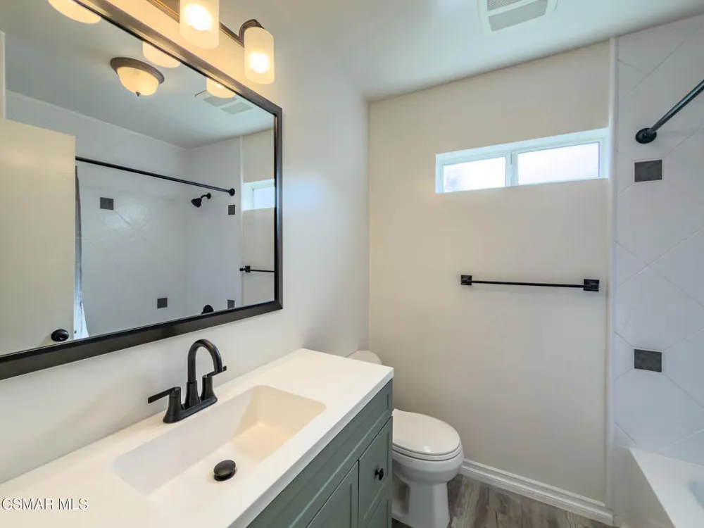 3932 Mayfield Avenue Glendale, CA 91214