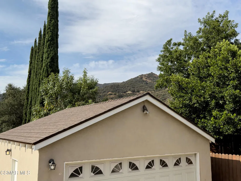 3932 Mayfield Avenue Glendale, CA 91214