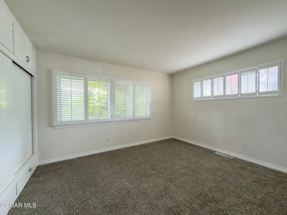 3932 Mayfield Avenue Glendale, CA 91214