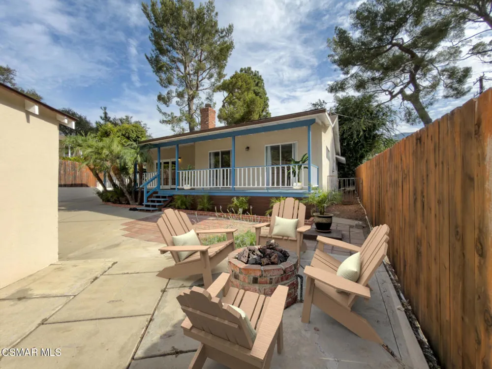 3932 Mayfield Avenue Glendale, CA 91214