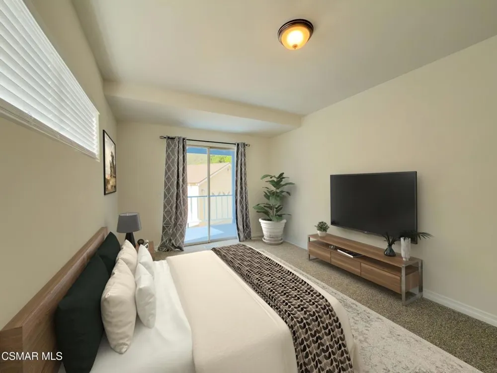 3932 Mayfield Avenue Glendale, CA 91214