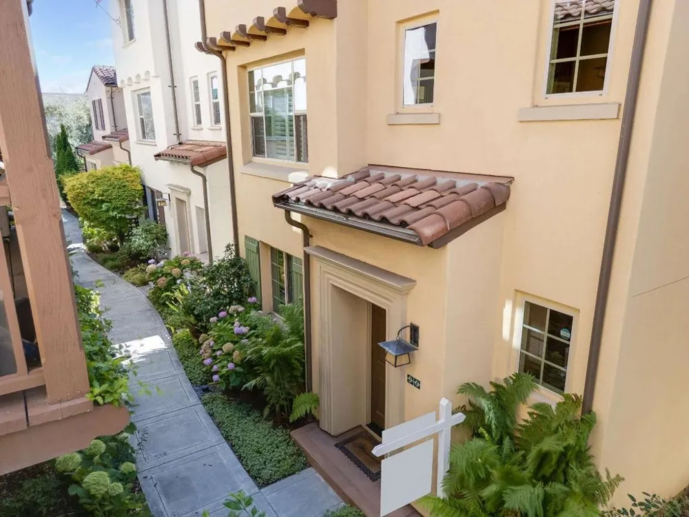 90 Castillo Lane Milpitas, CA 95035