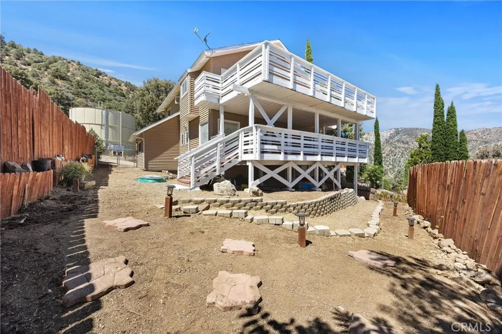 120 South End Frazier Park, CA 93225