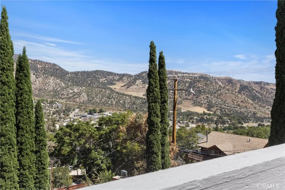 120 South End Frazier Park, CA 93225