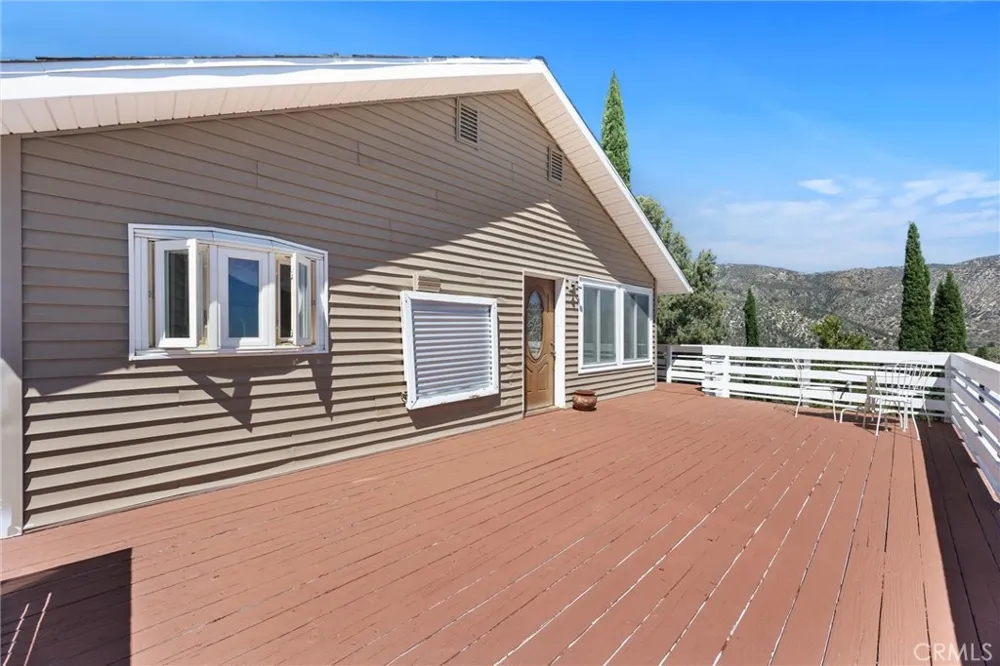 120 South End Frazier Park, CA 93225