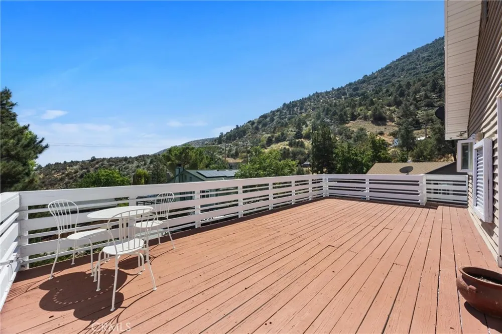 120 South End Frazier Park, CA 93225