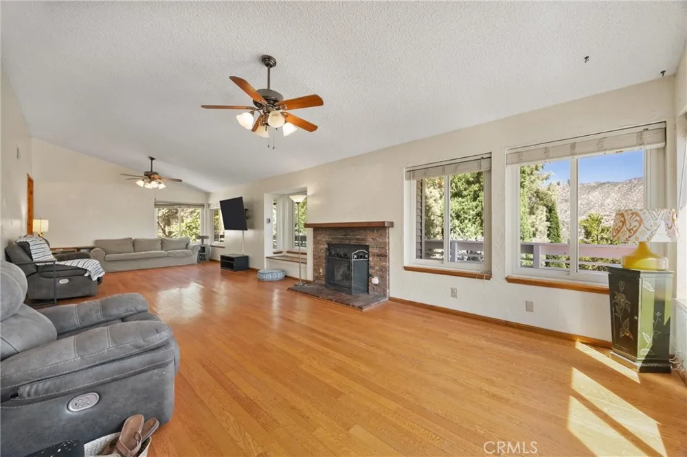 120 South End Frazier Park, CA 93225