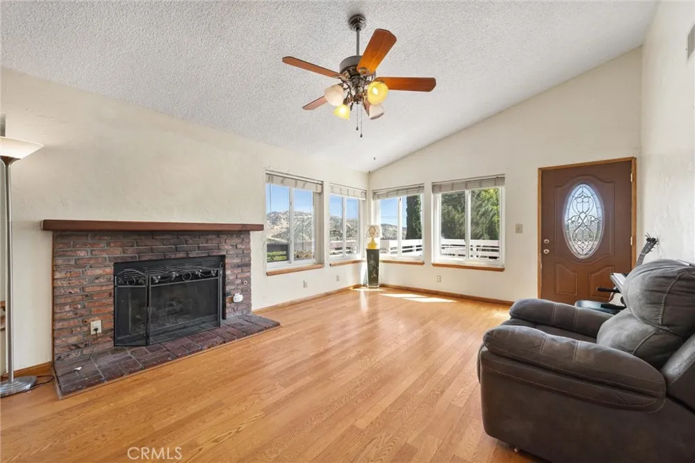 120 South End Frazier Park, CA 93225