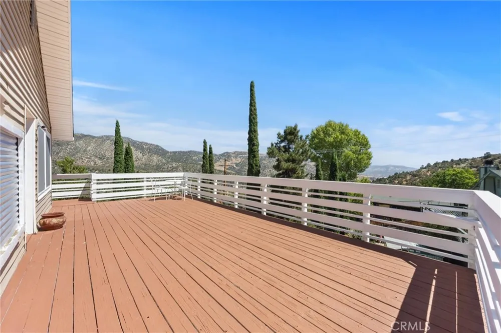 120 South End Frazier Park, CA 93225