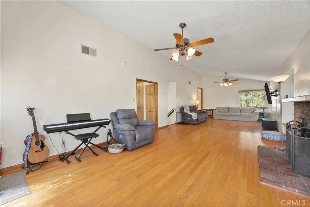 120 South End Frazier Park, CA 93225
