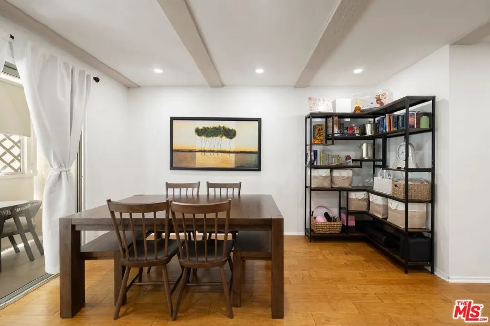 1209 Larrabee Street #4 West Hollywood, CA 90069
