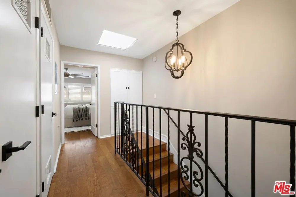 1209 Larrabee Street #4 West Hollywood, CA 90069