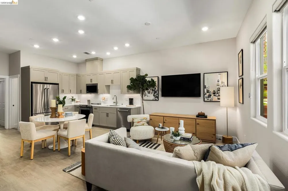 28966 Parkridge Loop #116 Hayward, CA 94544