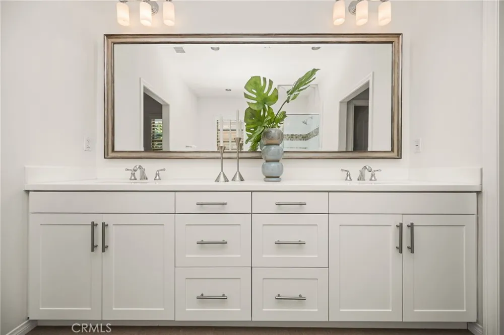 61 Cactus Flower Irvine, CA 92620