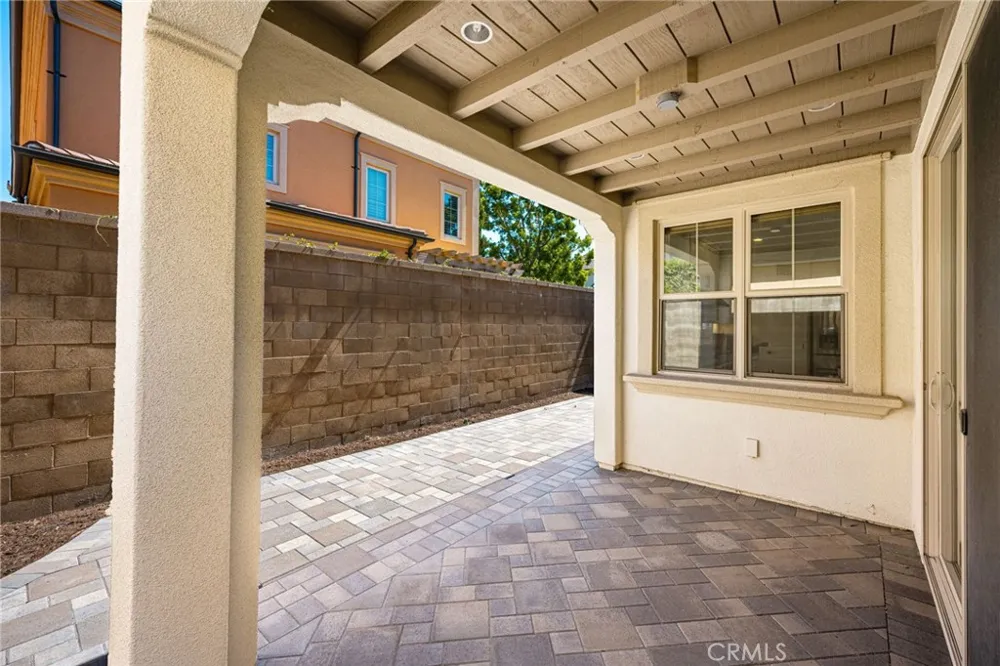 61 Cactus Flower Irvine, CA 92620