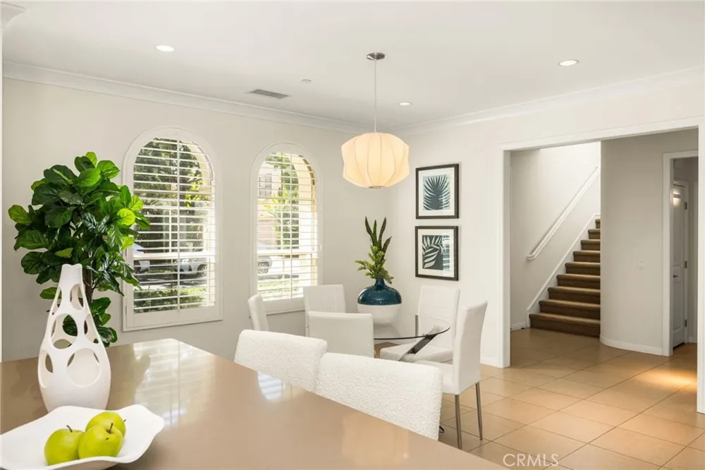 61 Cactus Flower Irvine, CA 92620