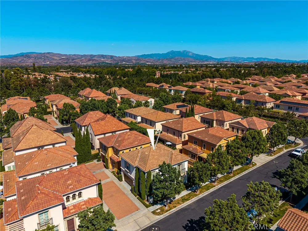 61 Cactus Flower Irvine, CA 92620