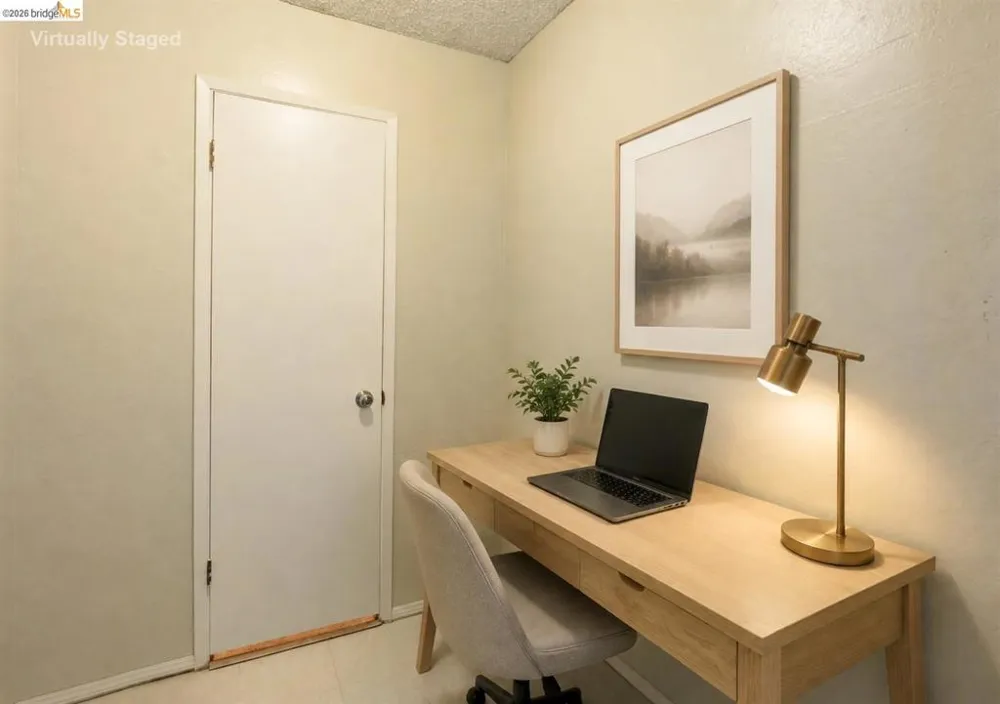 8 Commodore DR #C359 Emeryville, CA 94608