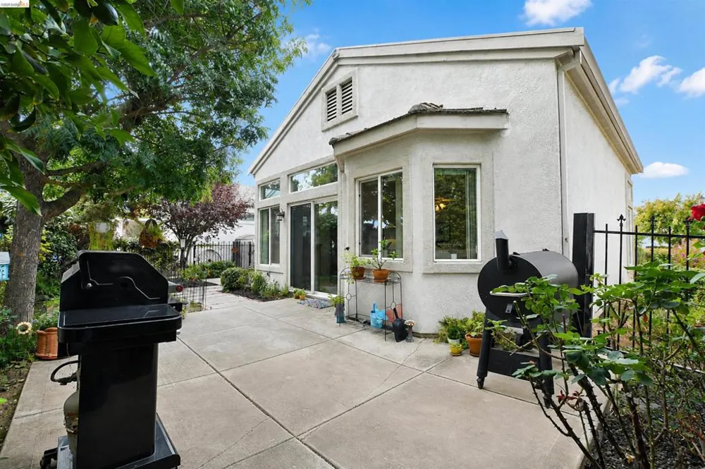 30 Winesap Dr Brentwood, CA 94513