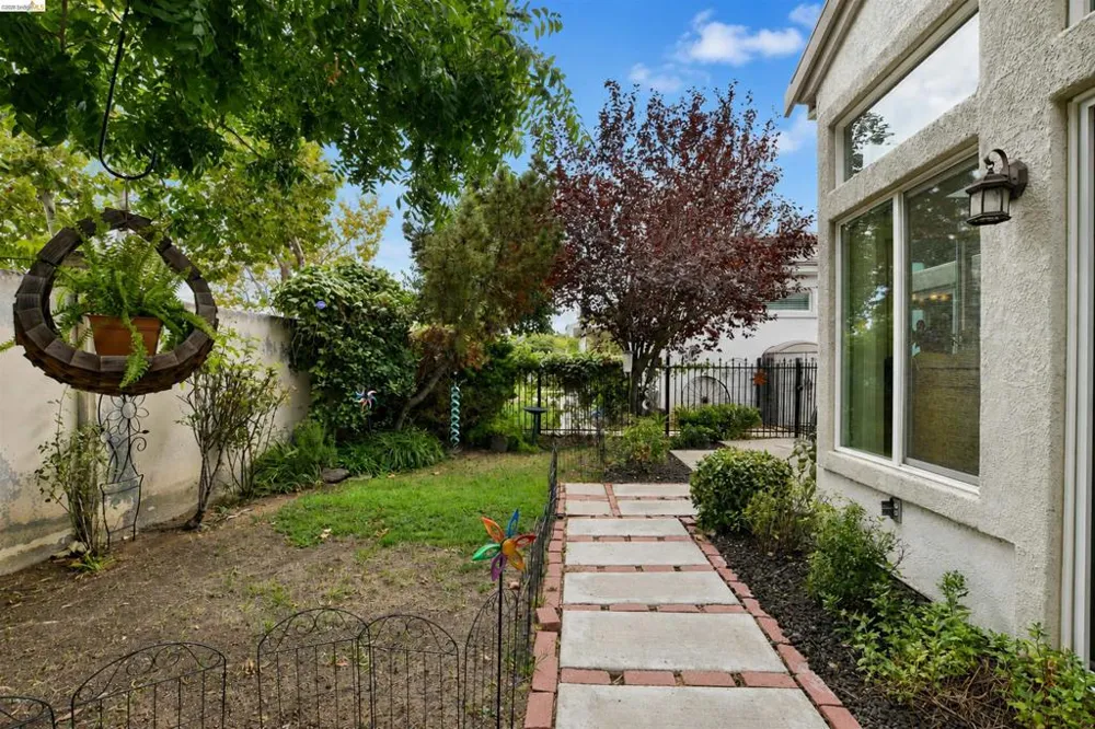 30 Winesap Dr Brentwood, CA 94513
