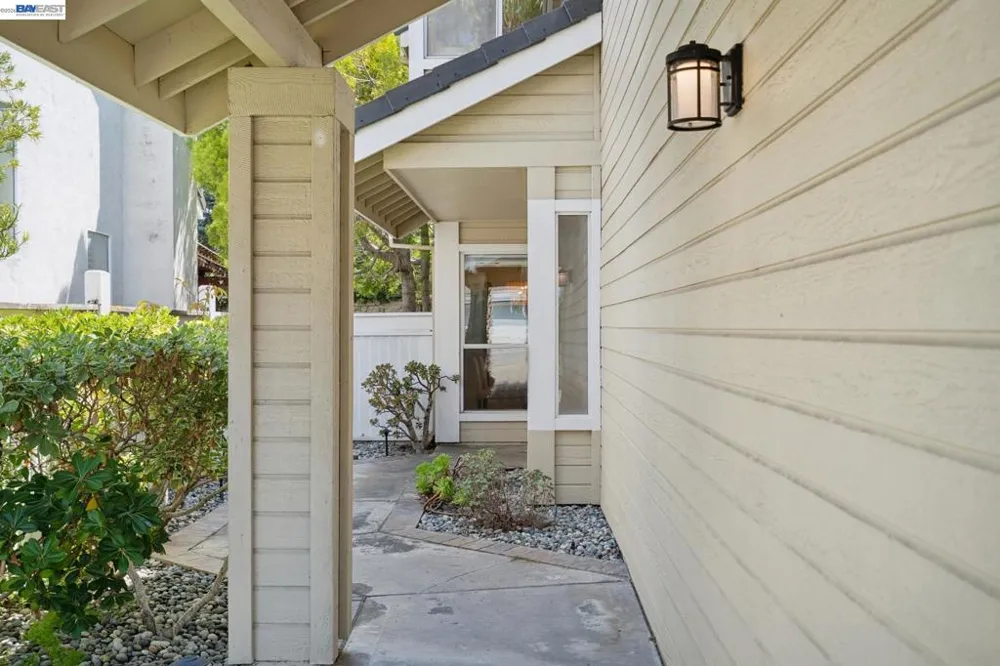 2932 Barrington Terrance Fremont, CA 94536
