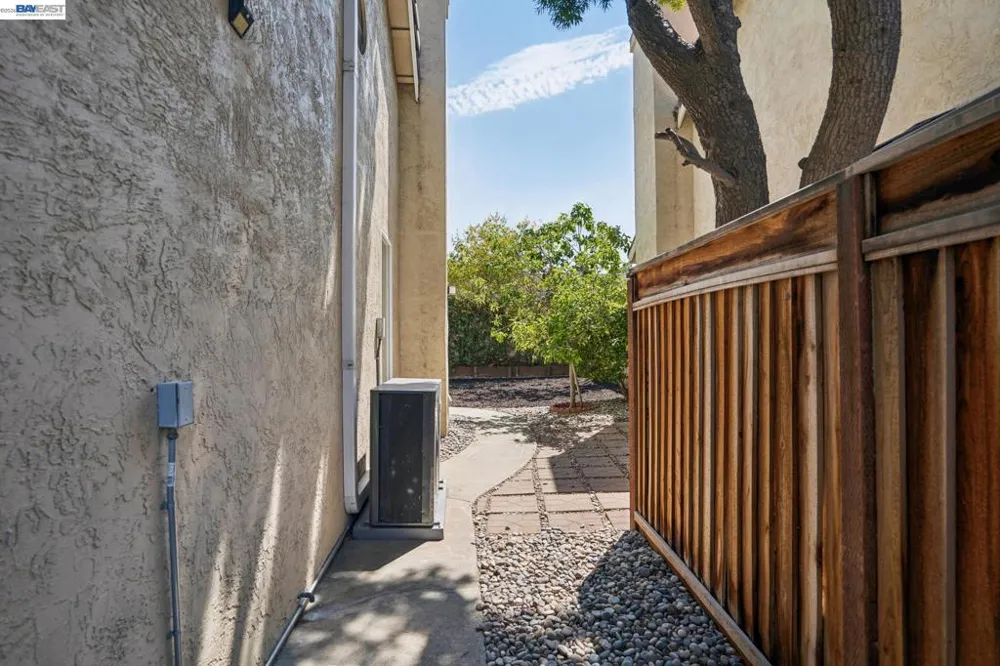 2932 Barrington Terrance Fremont, CA 94536