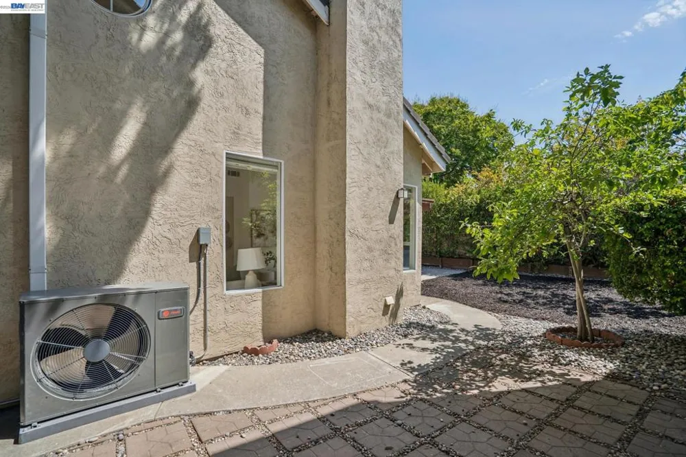 2932 Barrington Terrance Fremont, CA 94536
