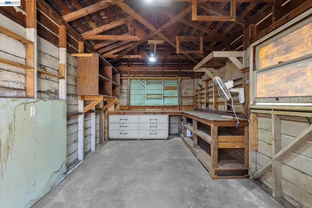 477 Cascade Rd San Leandro, CA 94577