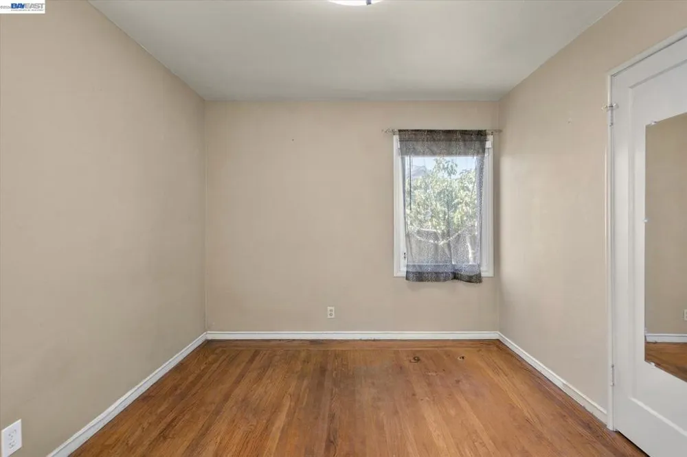 477 Cascade Rd San Leandro, CA 94577
