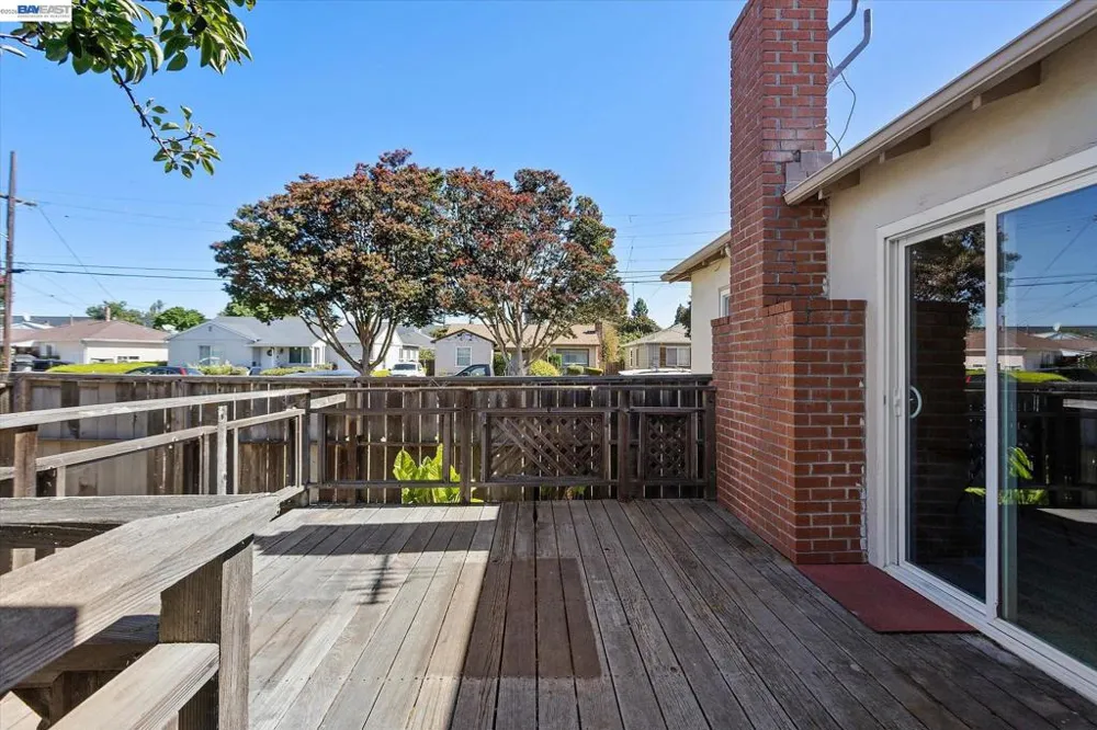 477 Cascade Rd San Leandro, CA 94577