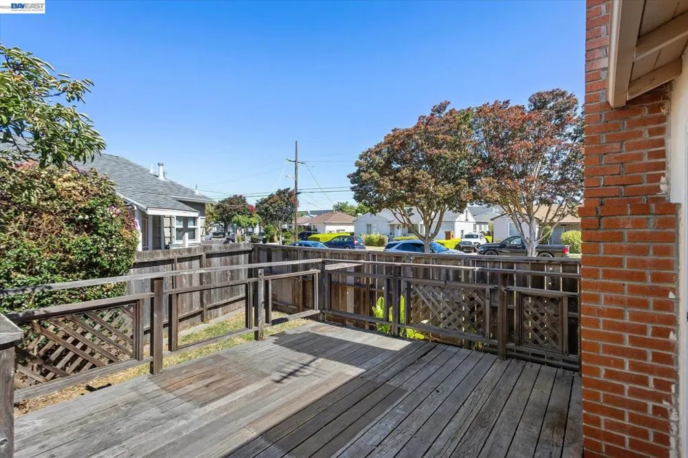 477 Cascade Rd San Leandro, CA 94577