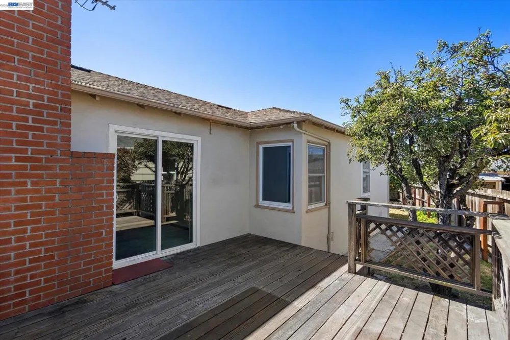 477 Cascade Rd San Leandro, CA 94577