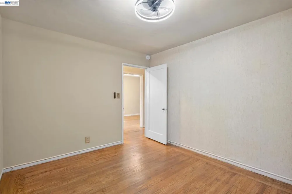 477 Cascade Rd San Leandro, CA 94577