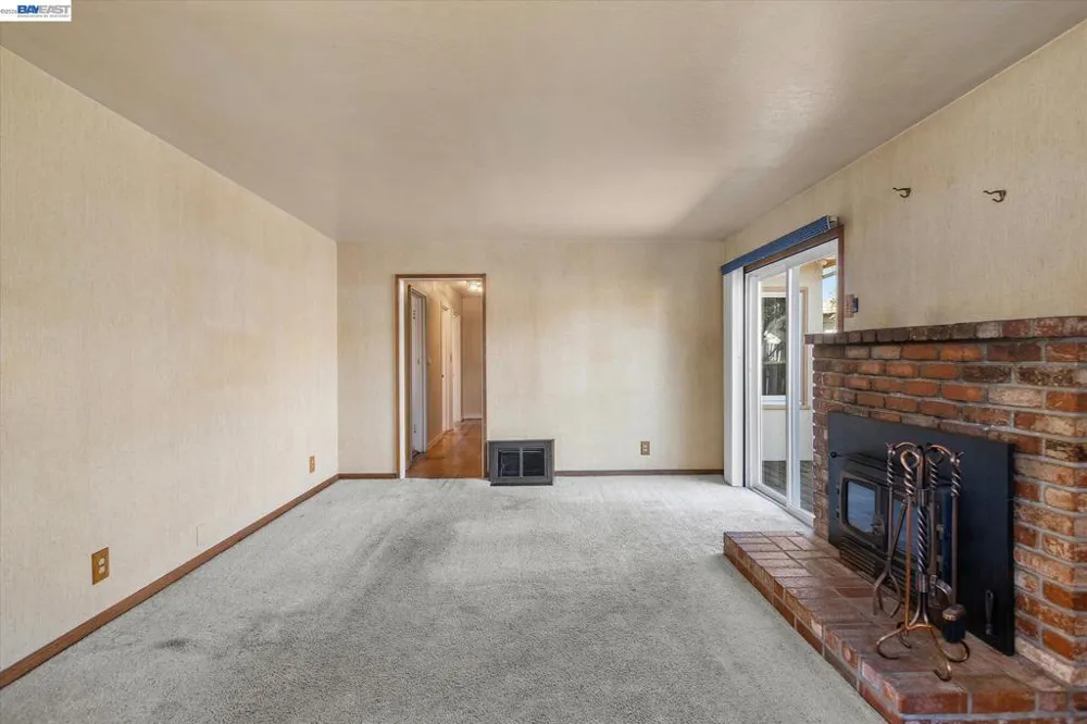 477 Cascade Rd San Leandro, CA 94577