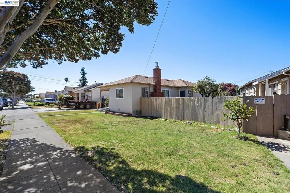 477 Cascade Rd San Leandro, CA 94577