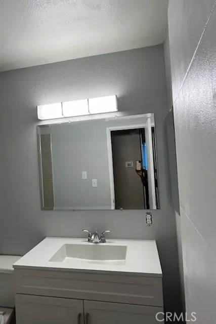 217 Fanshaw Avenue Pomona, CA 91768