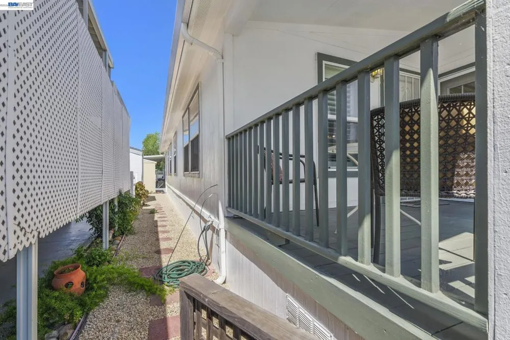 3263 Vineyard Ave. Pleasanton, CA 94566