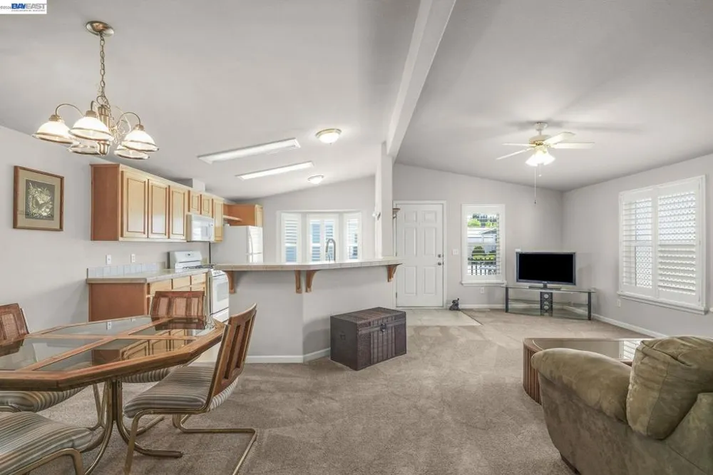 3263 Vineyard Ave. Pleasanton, CA 94566