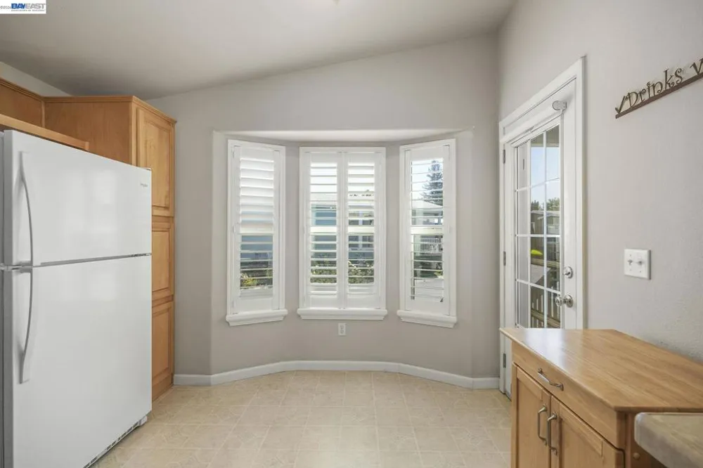 3263 Vineyard Ave. Pleasanton, CA 94566