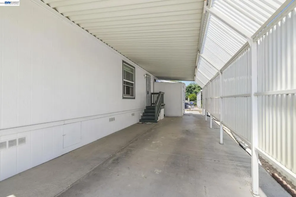 3263 Vineyard Ave. Pleasanton, CA 94566