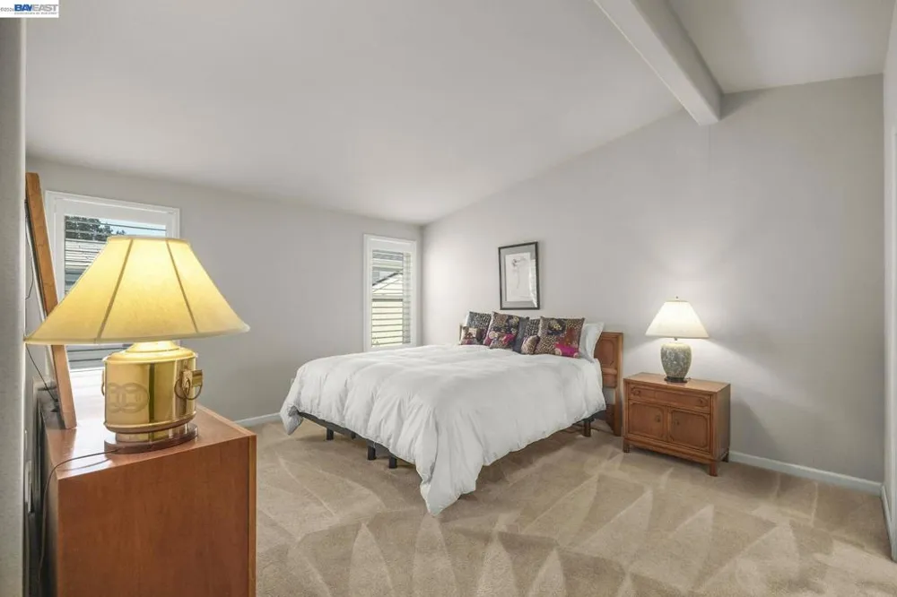 3263 Vineyard Ave. Pleasanton, CA 94566