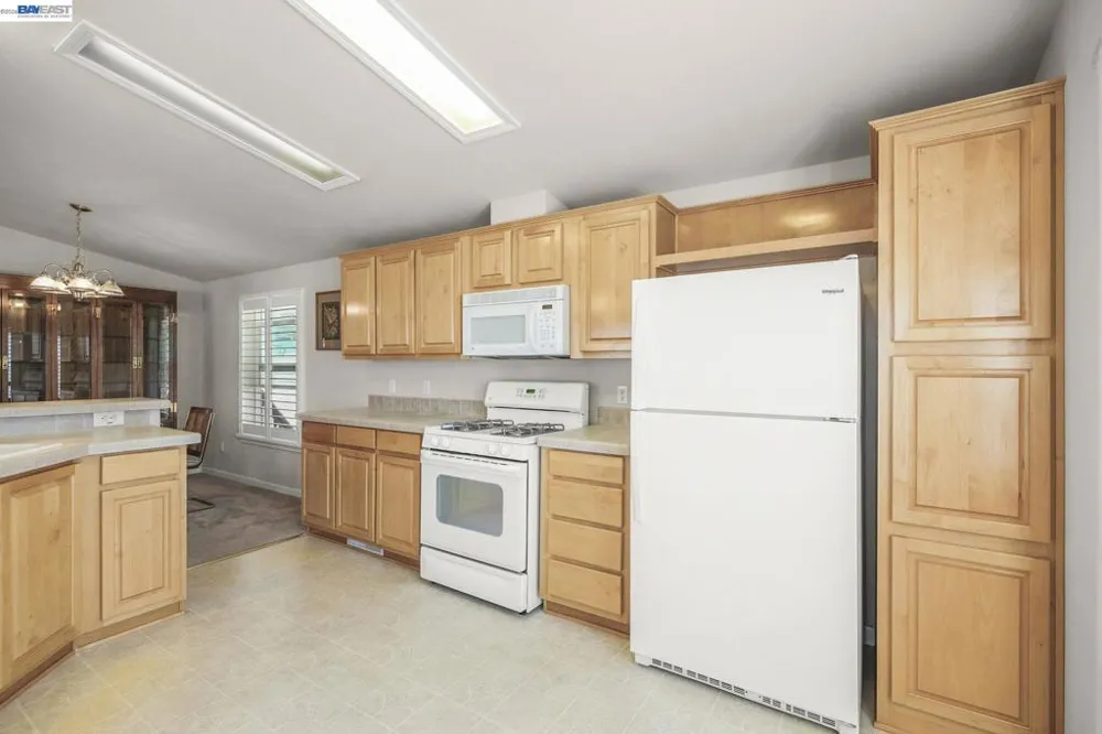 3263 Vineyard Ave. Pleasanton, CA 94566