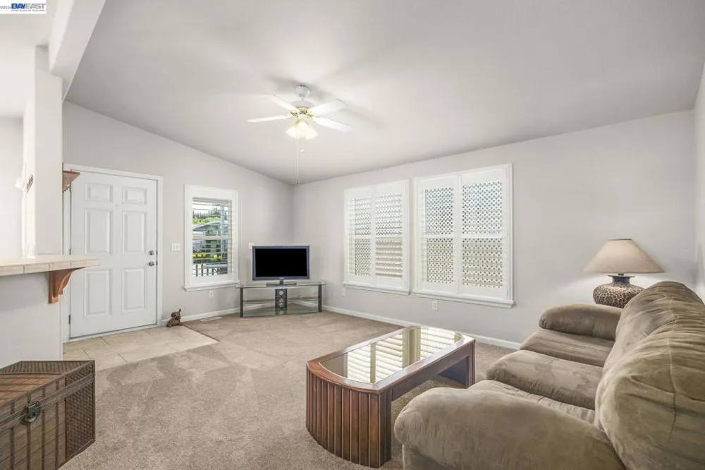 3263 Vineyard Ave. Pleasanton, CA 94566