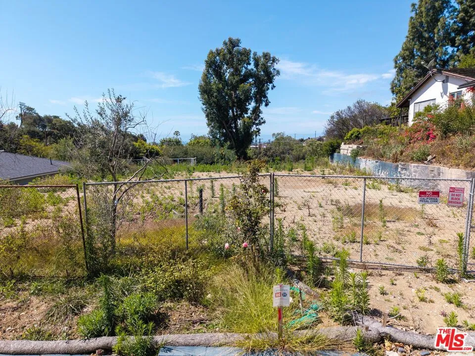 1025 Las Pulgas Road Pacific Palisades, CA 90272