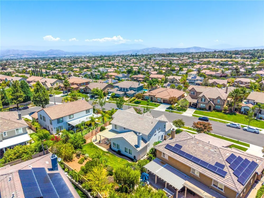 3276 Huntfield Corona, CA 92882