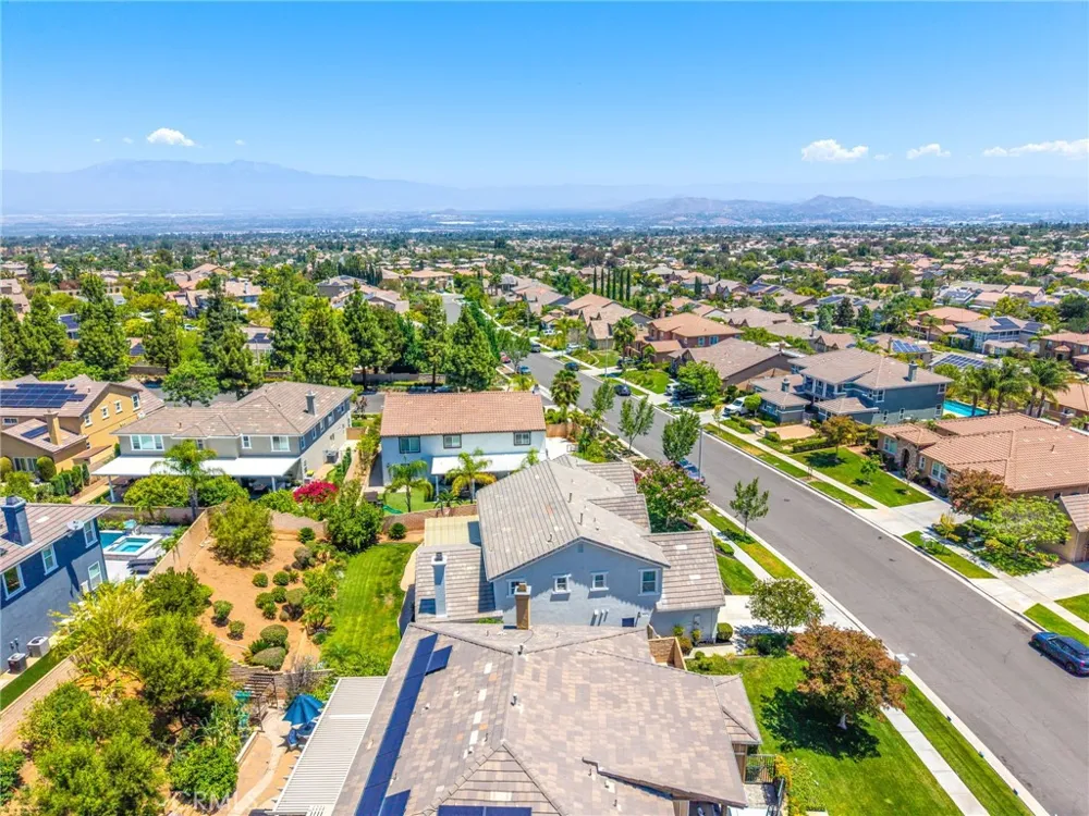 3276 Huntfield Corona, CA 92882
