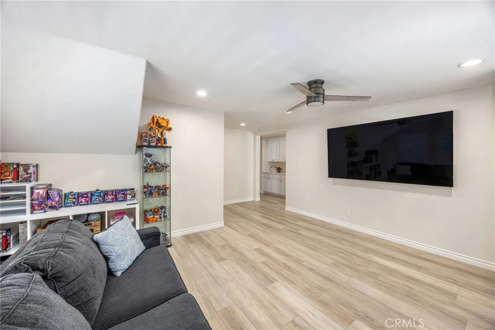 3276 Huntfield Corona, CA 92882