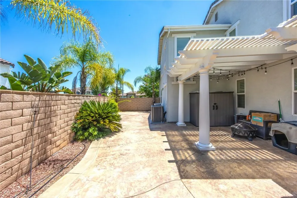 3276 Huntfield Corona, CA 92882