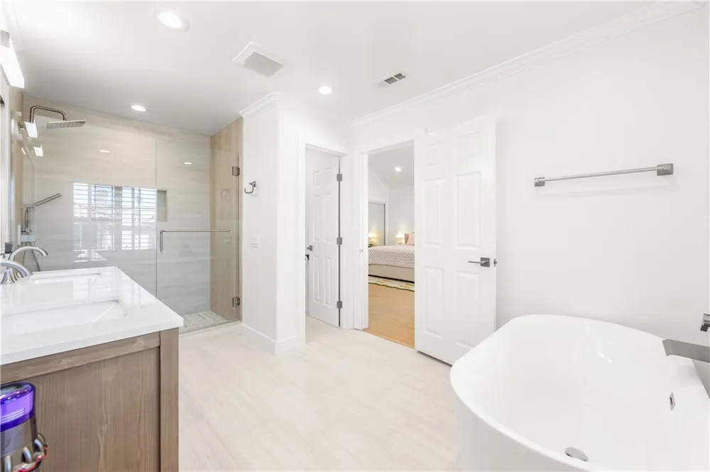 19401 Merion Circle Huntington Beach, CA 92648